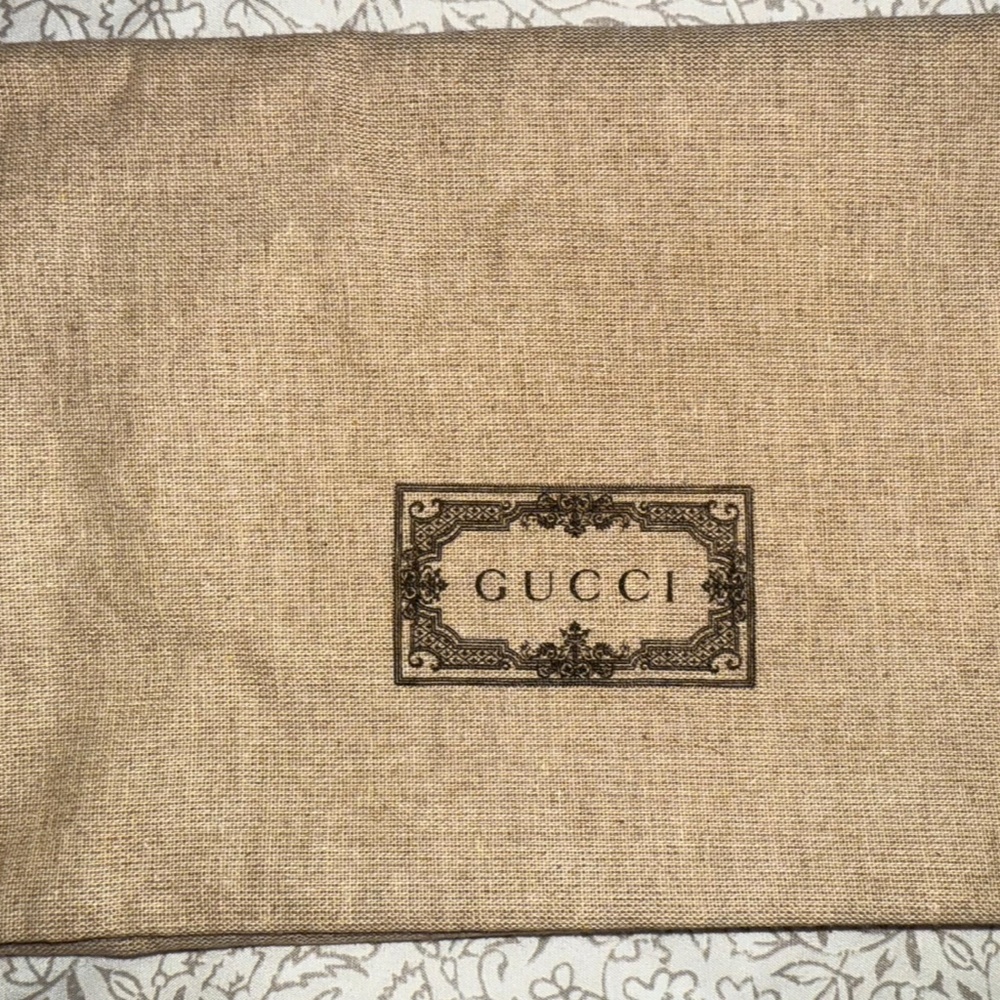 GUCCI GG MARMONT MATELASSÉ LEATHER SUPER MINI BAG - Picture 6 of 13